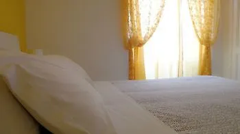 Sunrise B&B *